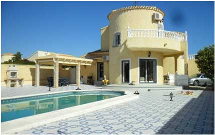 Large Detached villa for sale in La Florida